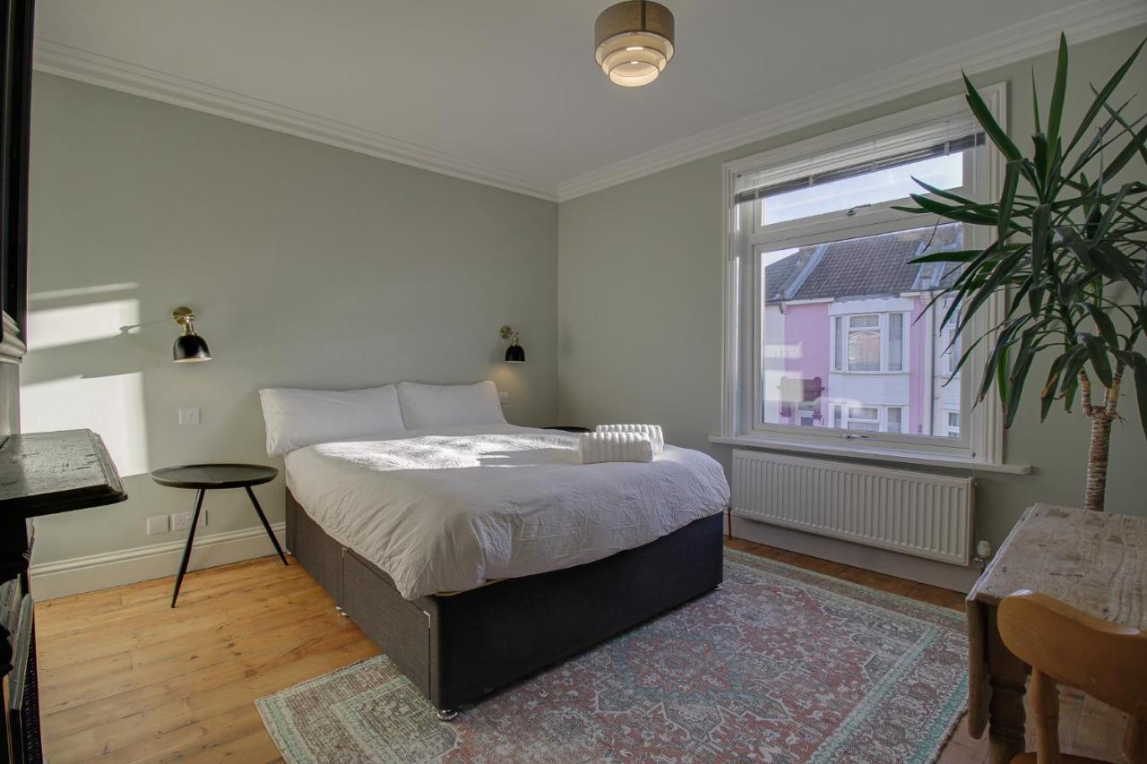 Milton Park - Serviced Accommodation By Verano House Портсмът Екстериор снимка
